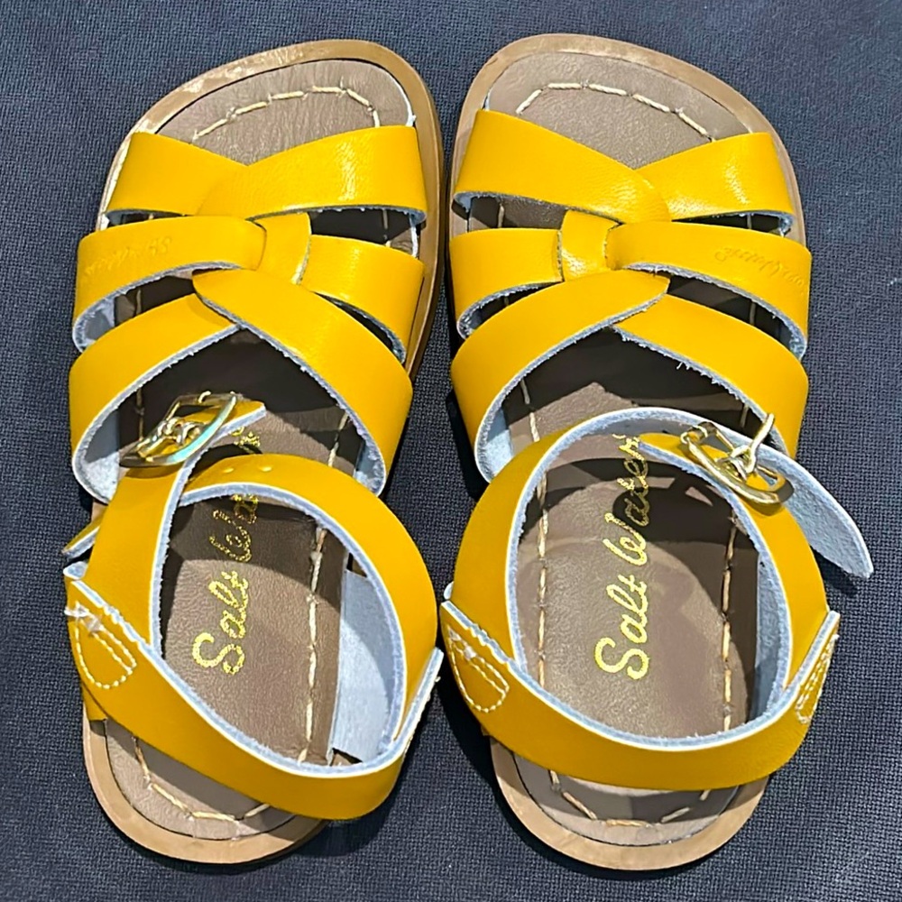 Salt Water Sandals Sz 7 Toddler
